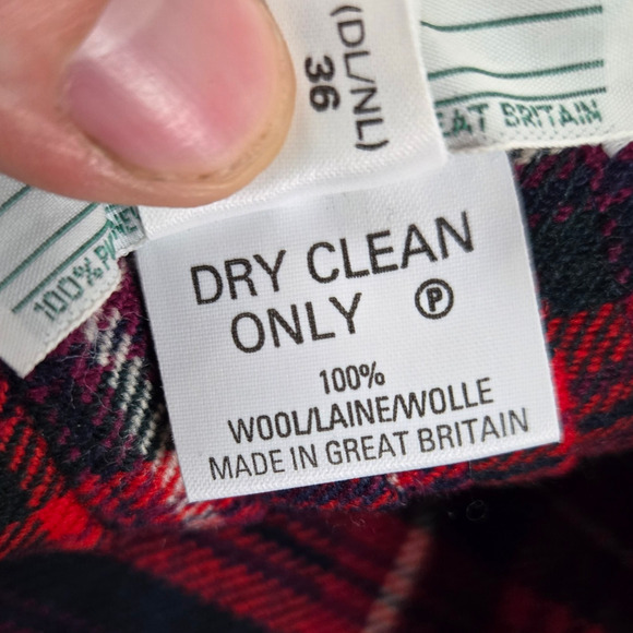 90s Vintage Navy Red Tartan Archie Brown Scottish Tartan Wool Kilt Skirt Size 8 - Picture 6 of 8